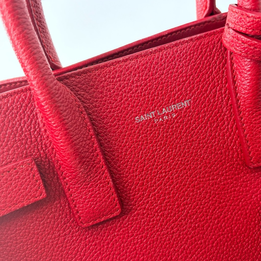 YSL Sac Du Jour Nano in Red Pebbled Leather - Picture 4 of 16